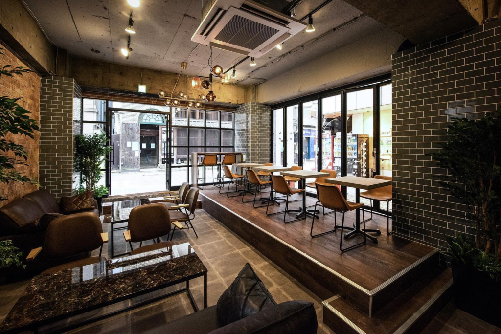 バズカフェ バイ アネラ （Buzz Cafe by ANELLA）